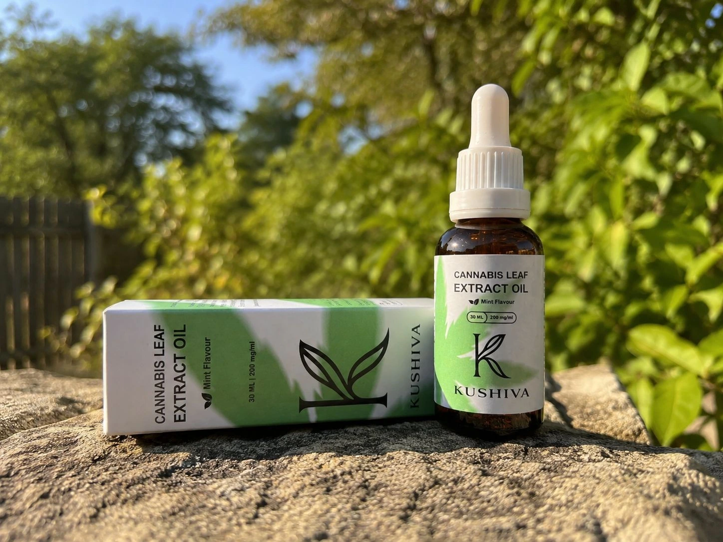 kushiva cannabis leaf extract oil 30ml mint outdoor stone lifestyle 03